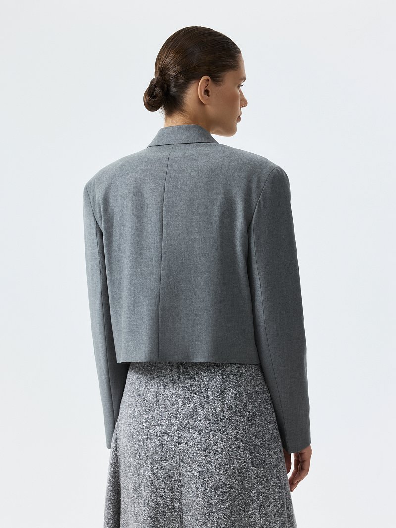 Укороченный жакет