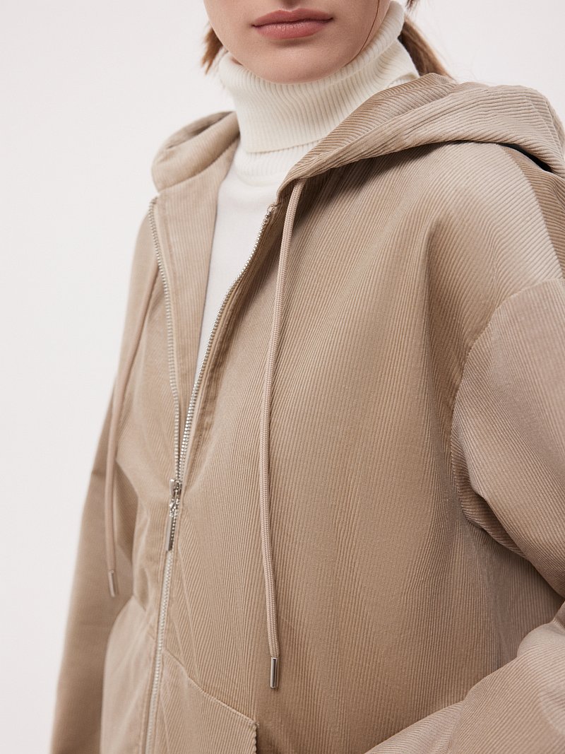 Легкая куртка из вельвета