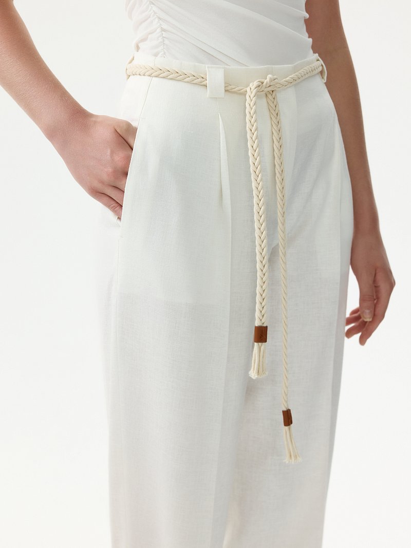 Укороченные брюки изо льна