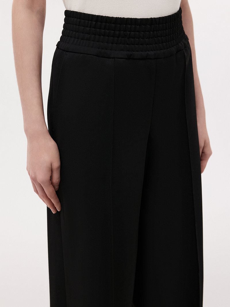 Брюки с высокой посадкой