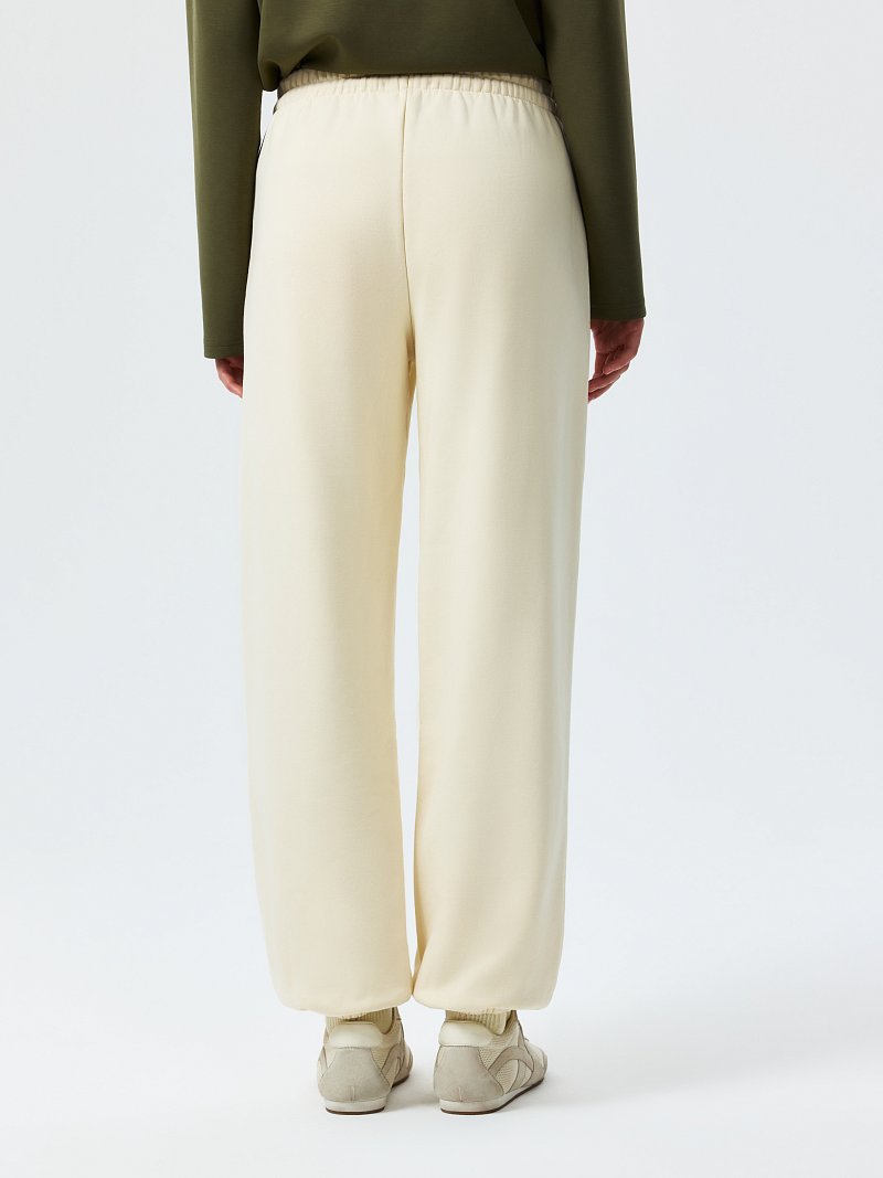 Спортивные брюки