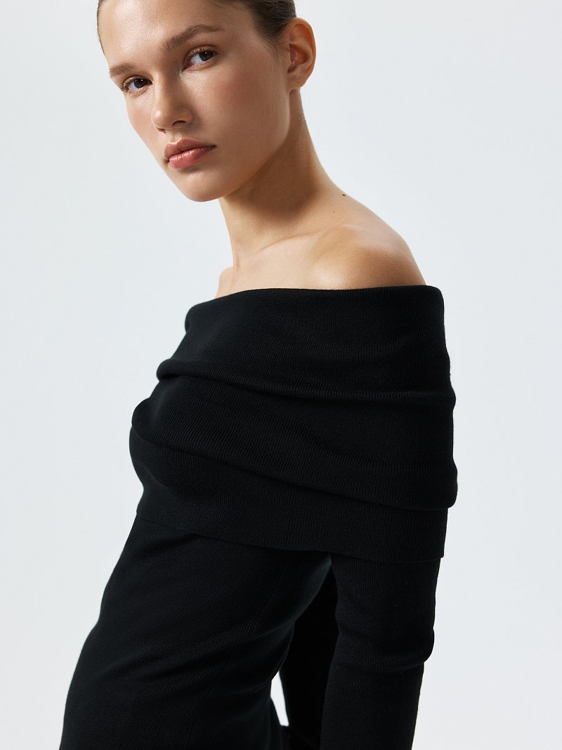 Лонгслив с открытыми плечами