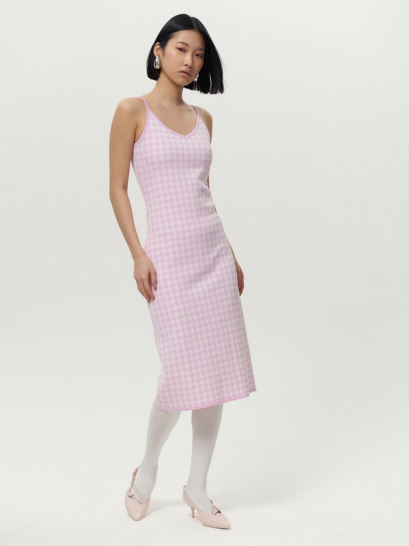 Трикотажное платье в клетку