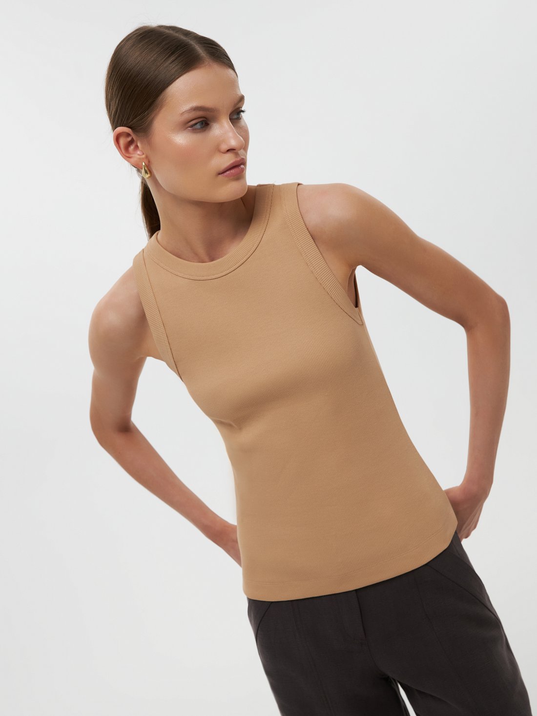 Однотонный топ из хлопка: фото №1