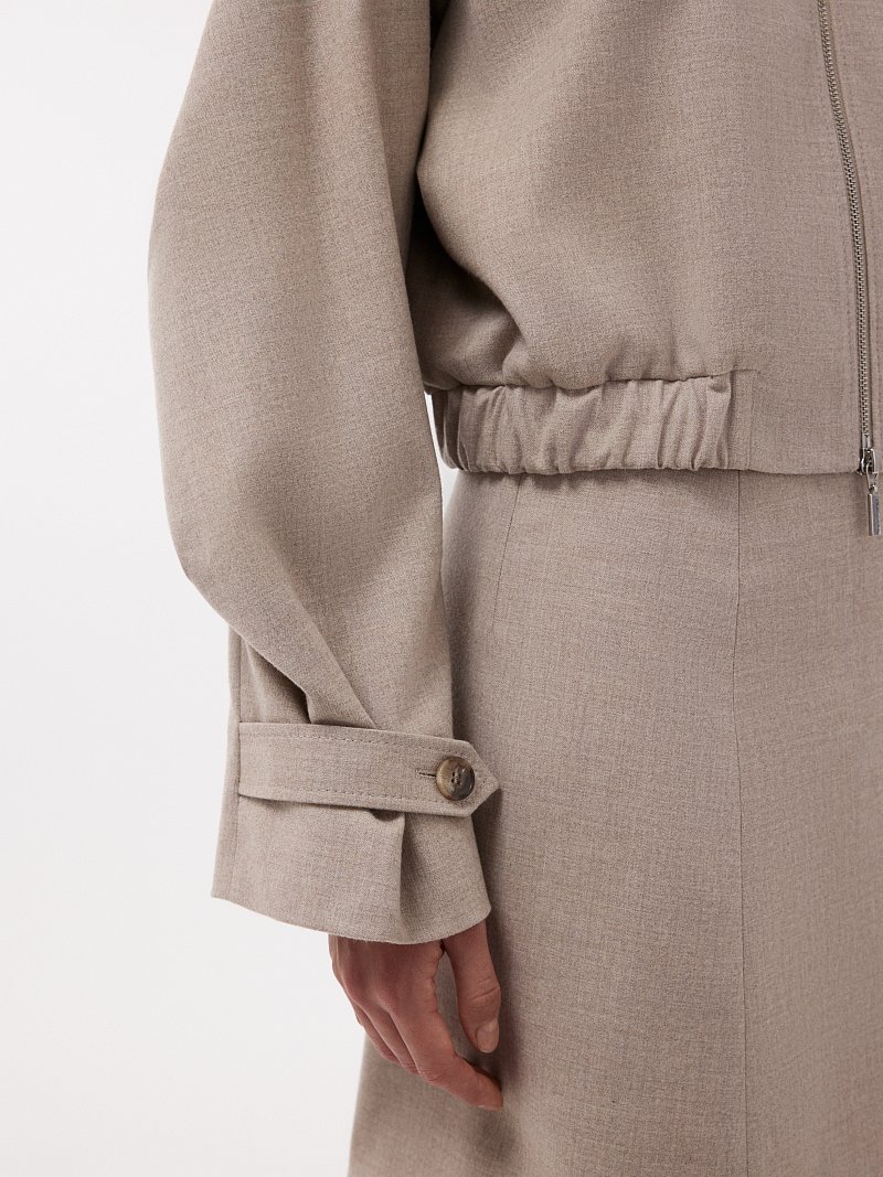 Укороченная куртка на молнии