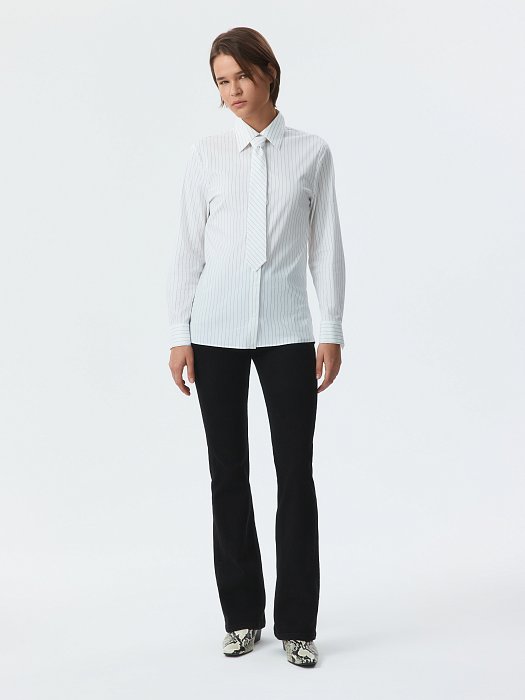 Полосатая рубашка с галстуком: фото №6