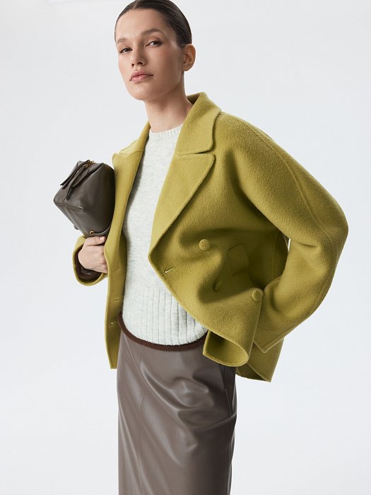 Двубортное укороченное пальто: фото №7