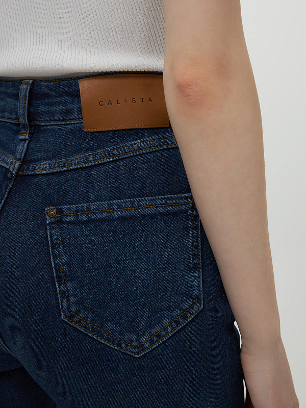 Джинсы-клеш