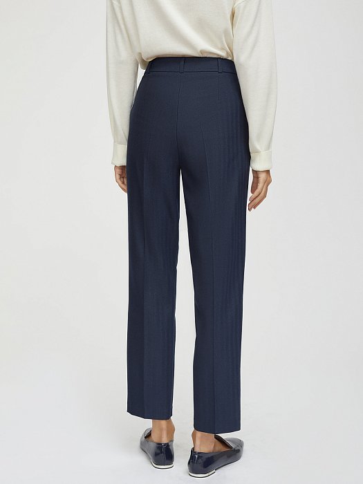 Прямые брюки в елочку: фото №5