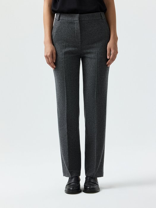 Зауженные брюки «в елочку»: фото №3