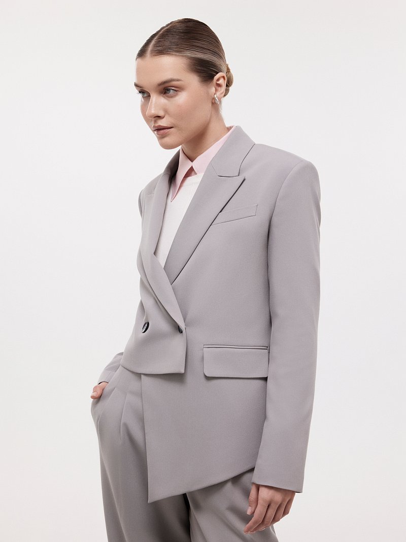 Укороченный асимметричный жакет