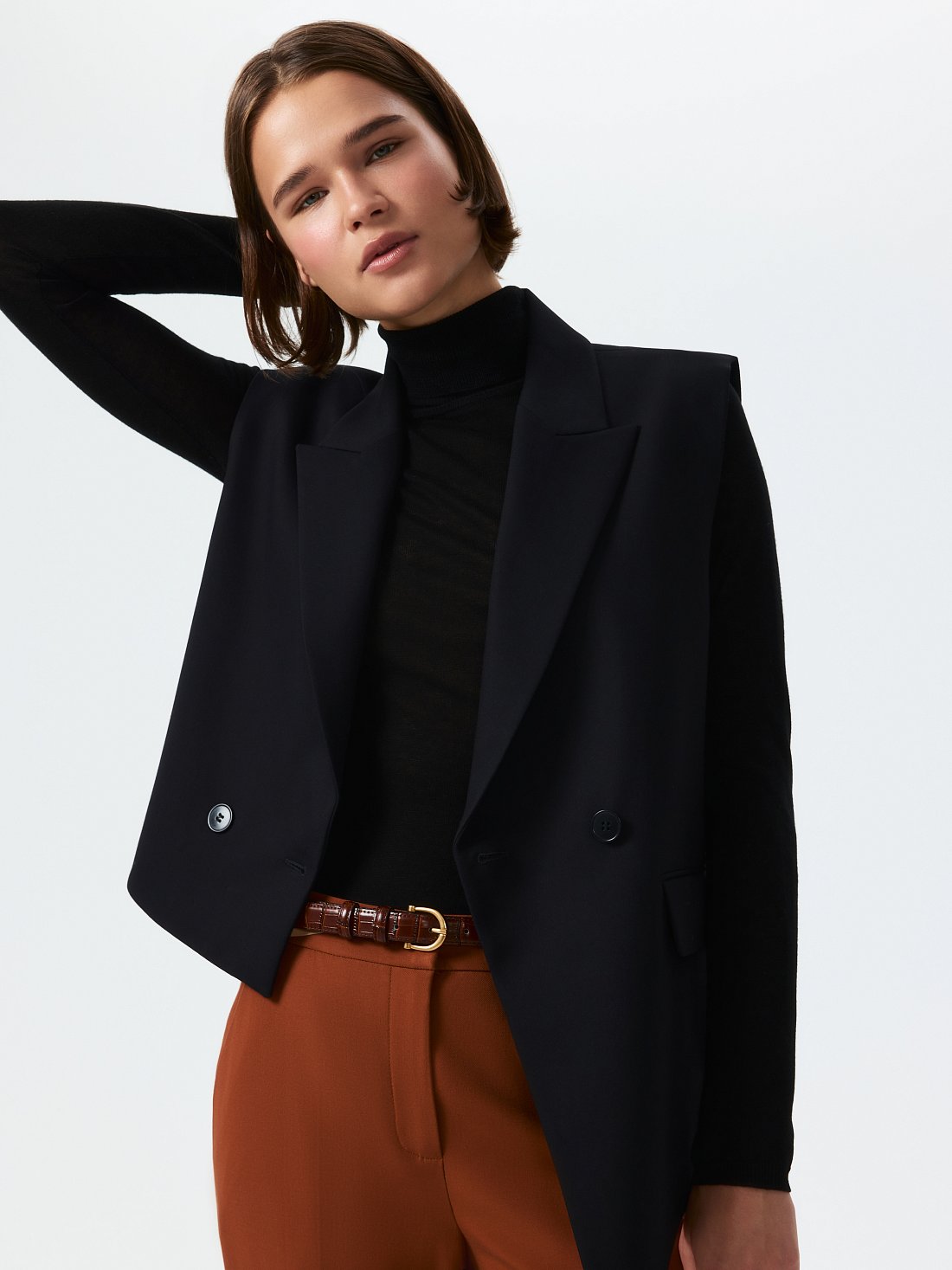 Укороченный асимметричный жилет: фото №1