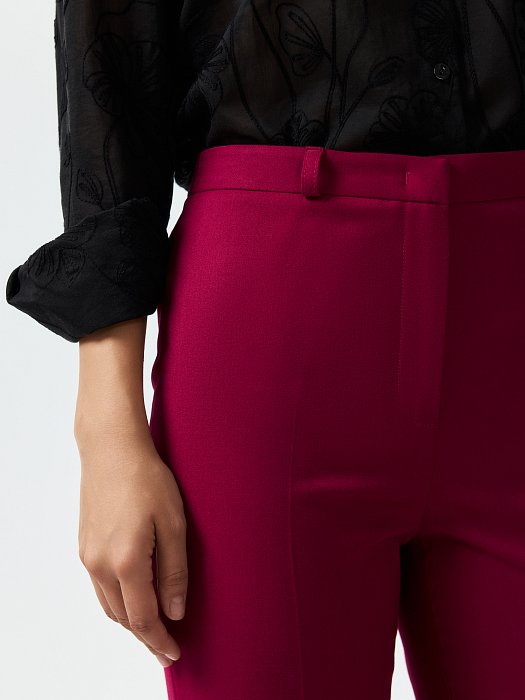 Зауженные брюки со стрелками: фото №5