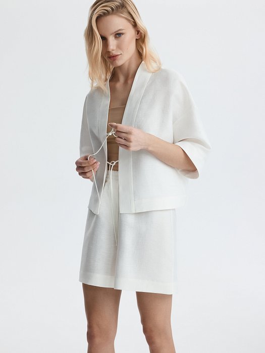 Льняной костюм с шортами: фото №7