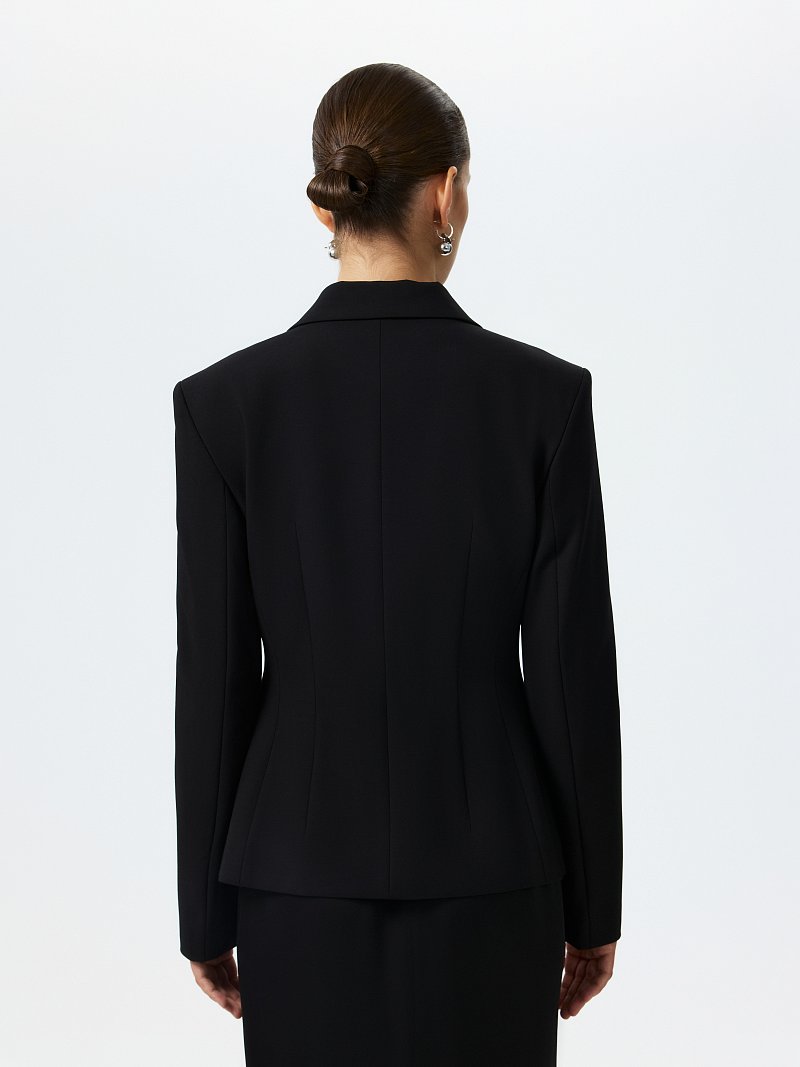 Приталенный жакет из вискозы