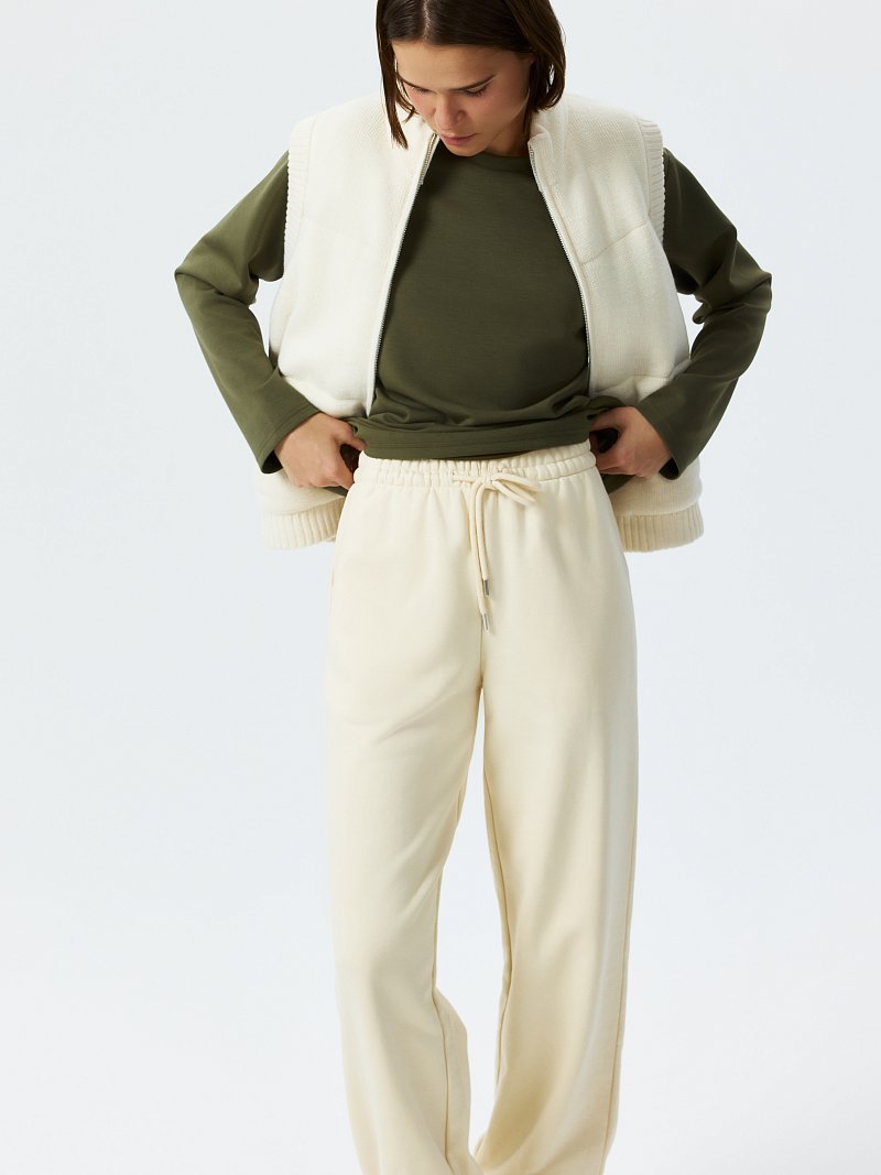 Спортивные брюки