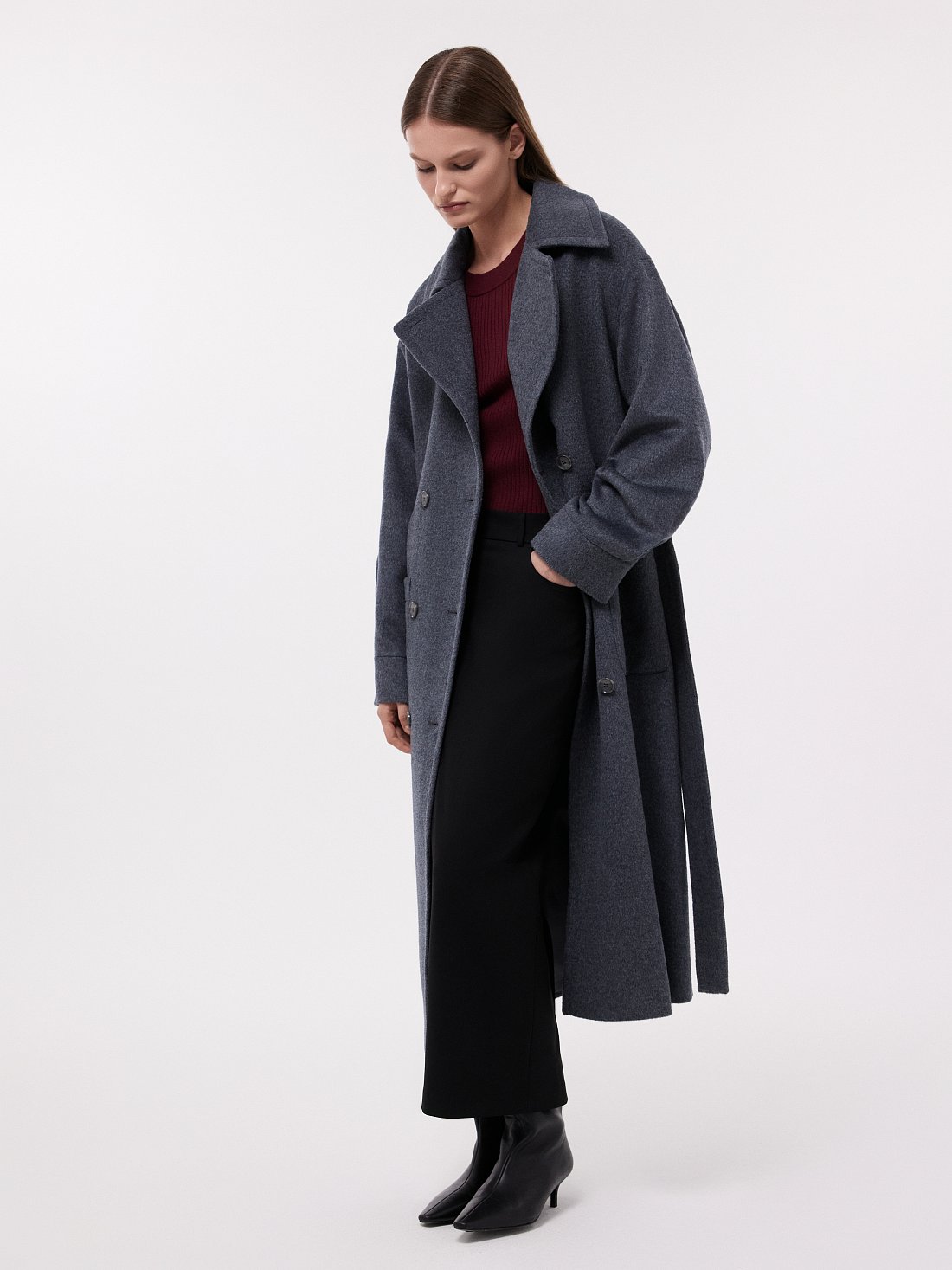 Полушерстяное двубортное пальто: фото №1