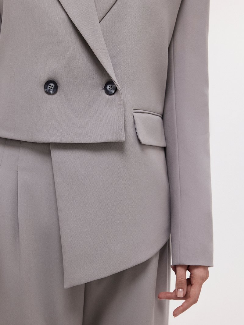 Укороченный асимметричный жакет