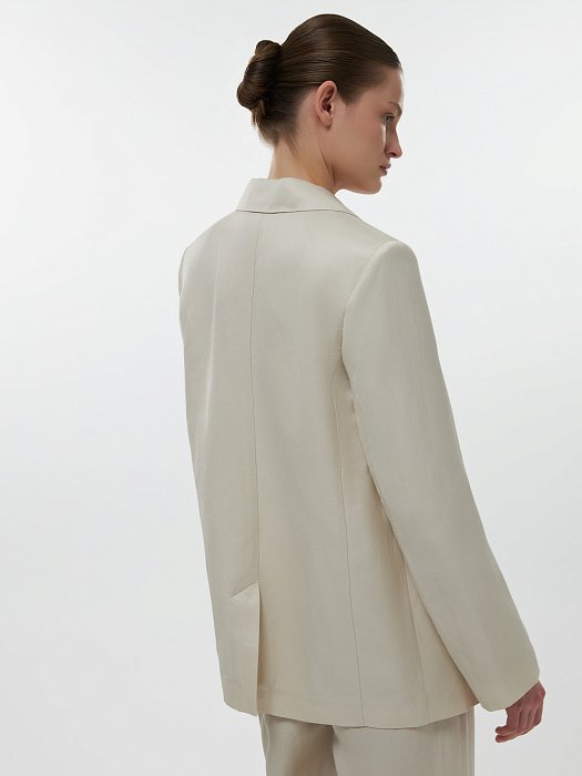 Жакет без застежки с поясом: фото №4