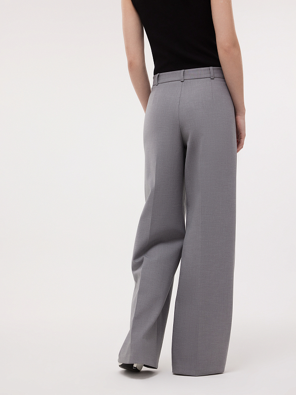 Прямые брюки с клапанами