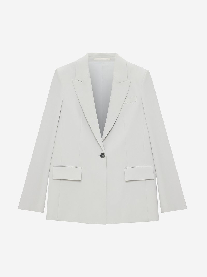 Удлиненный жакет на пуговице