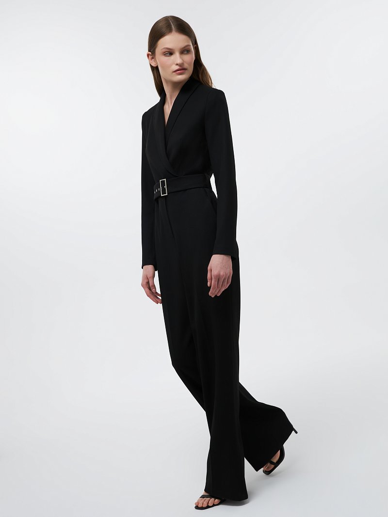 Комбинезон с длинными рукавами