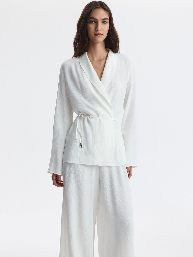 Костюм из вискозы