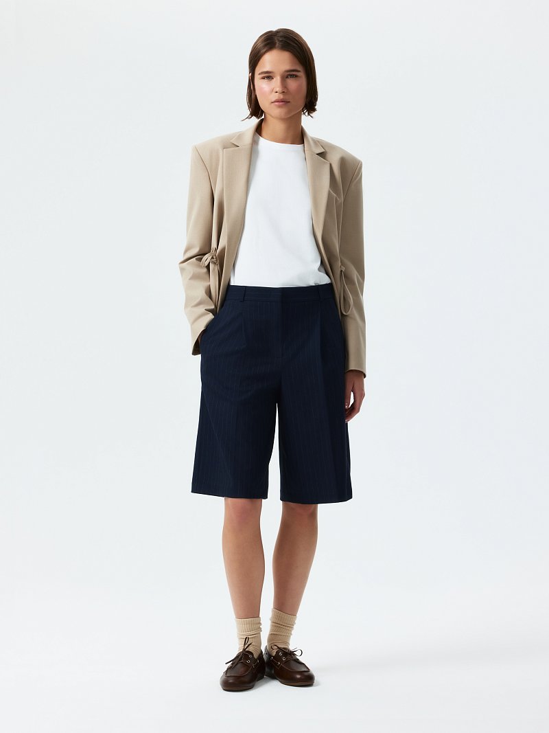 Костюмные шорты в полоску