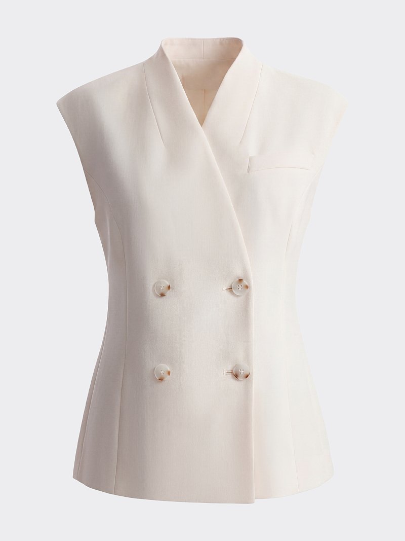 Приталенный жилет со стойкой