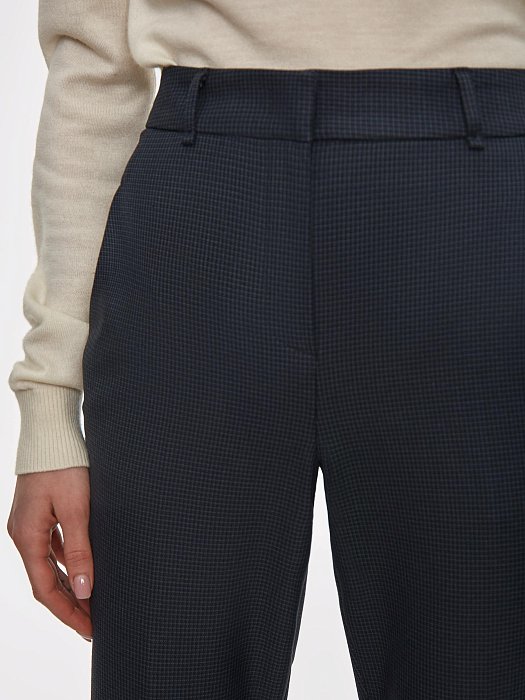 Прямые брюки со стрелками : фото №4