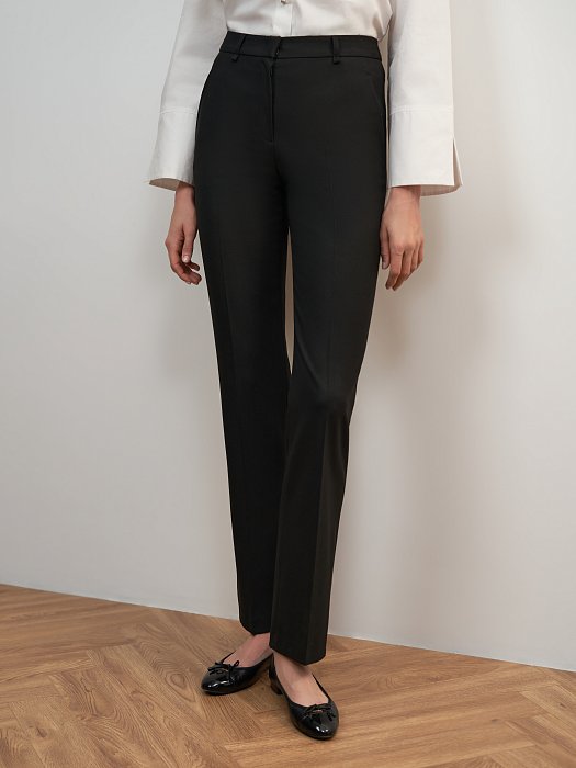 Брюки облегающего кроя со стрелками: фото №2