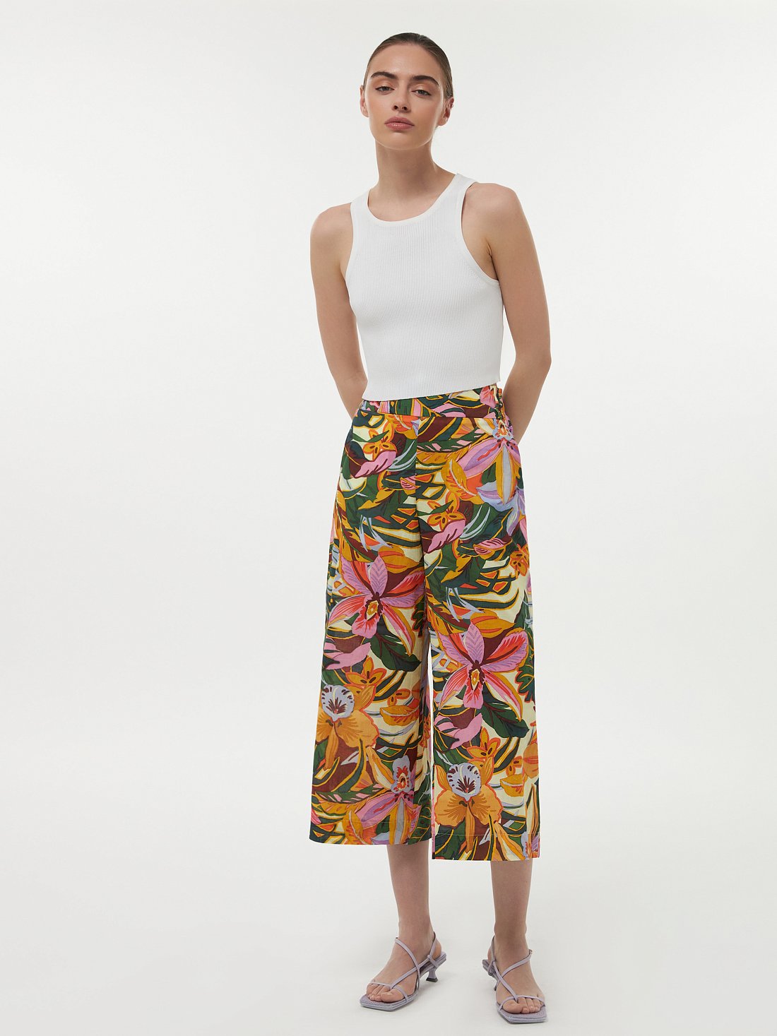 Кюлоты с тропическим принтом: фото №1