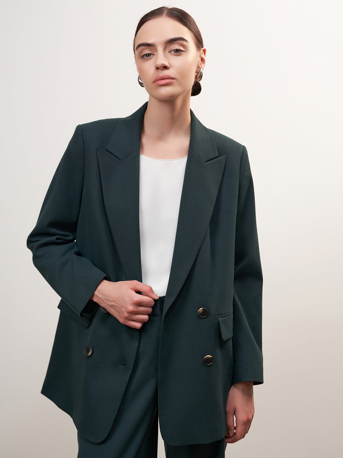 Свободный двубортный жакет: фото №1