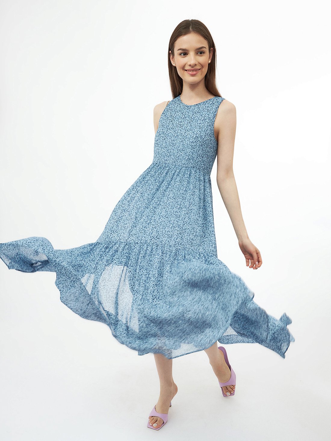 Платье-трапеция с цветочным принтом: фото №1