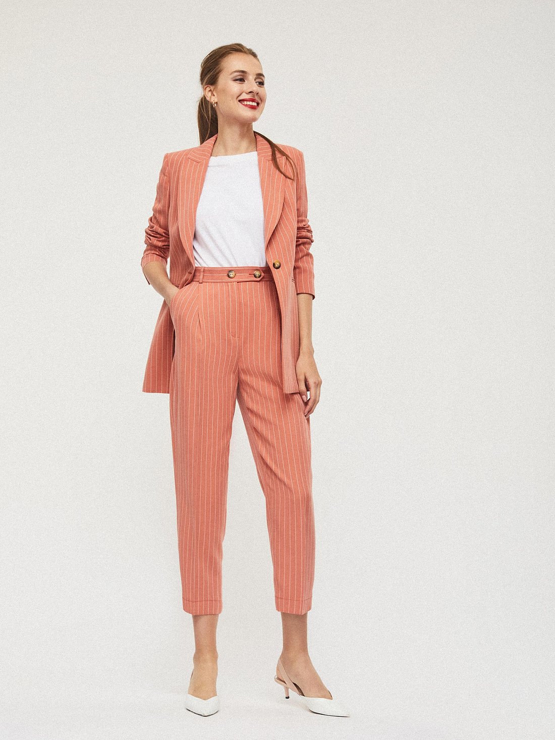 Удлиненный однобортный жакет: фото №1