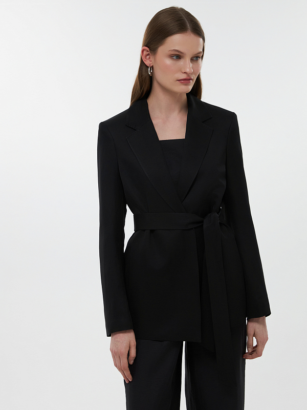 Жакет без застежки с поясом