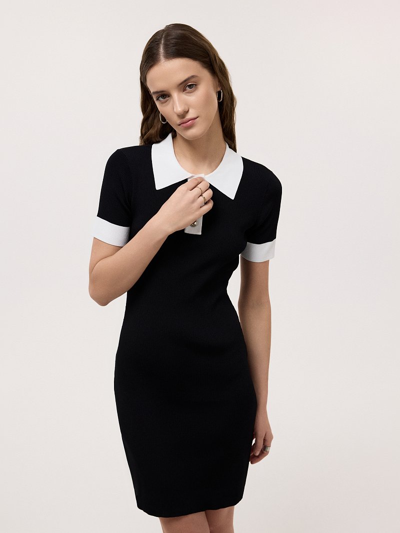 Трикотажное платье-поло