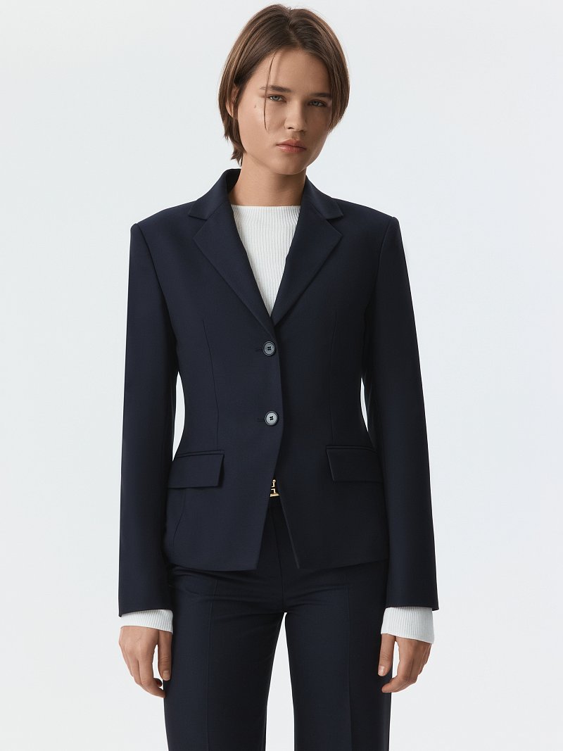 Приталенный жакет 