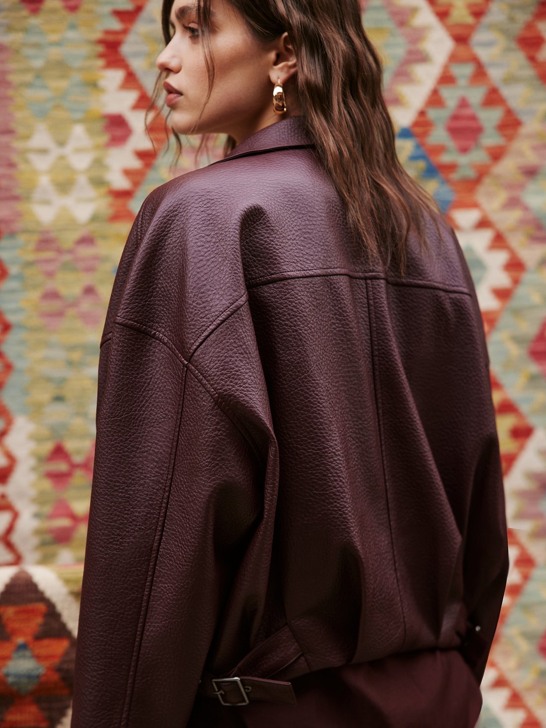 Куртка из экокожи на молнии: фото №1