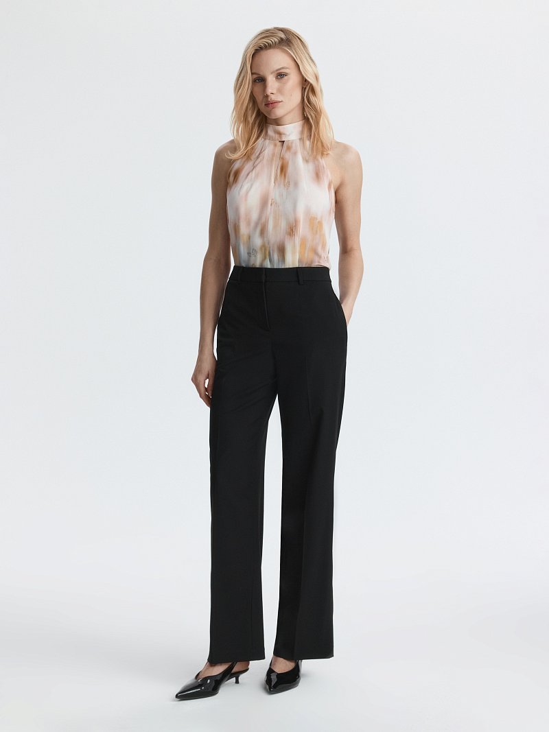 Прямые костюмные брюки