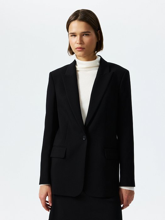 Прямой жакет на пуговице: фото №2