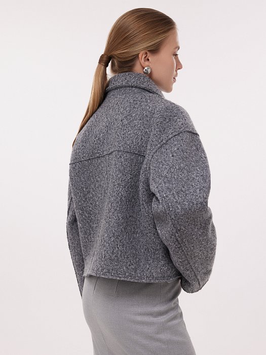 Укороченная куртка из букле : фото №3