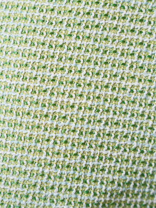 Приталенный жакет из твида: фото №4