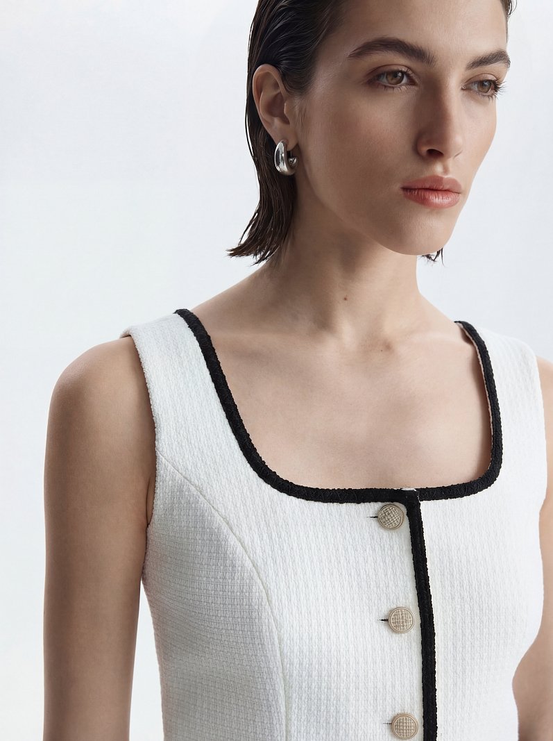 Жилет из твида