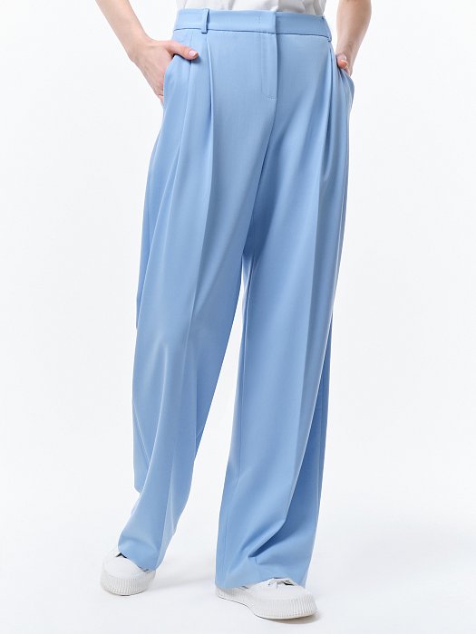 Широкие брюки с защипами: фото №3