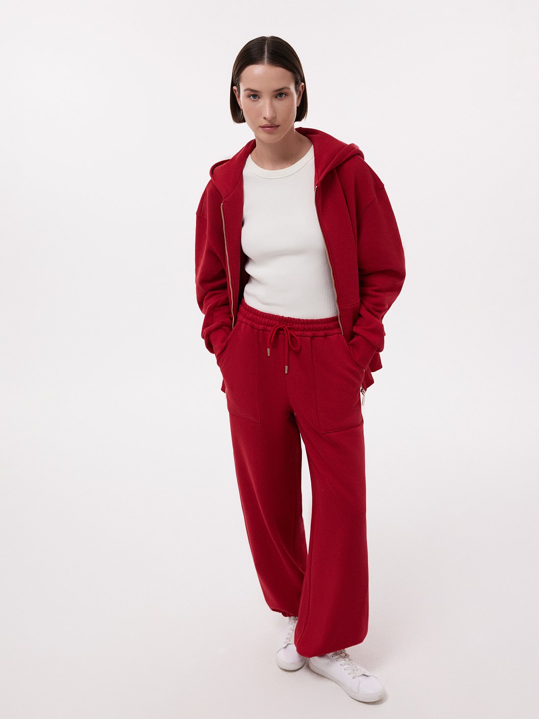 Джоггеры из футера: фото №1