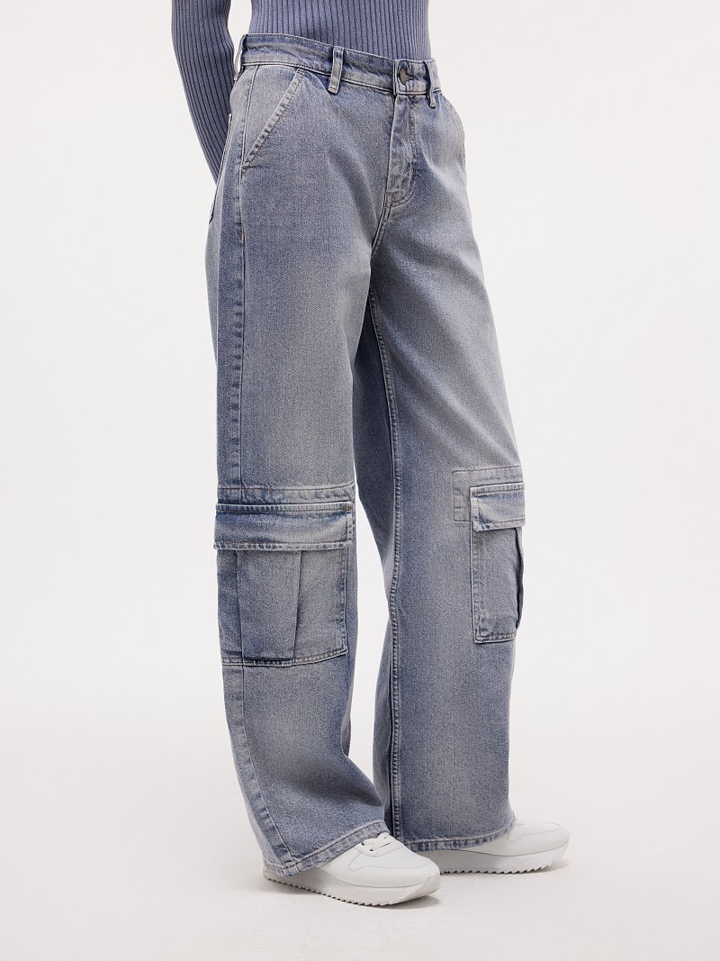 Джинсы-карго с потертостями