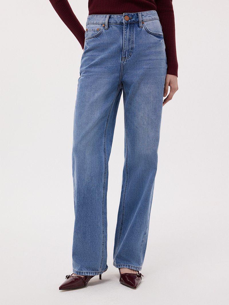 Джинсы прямого кроя