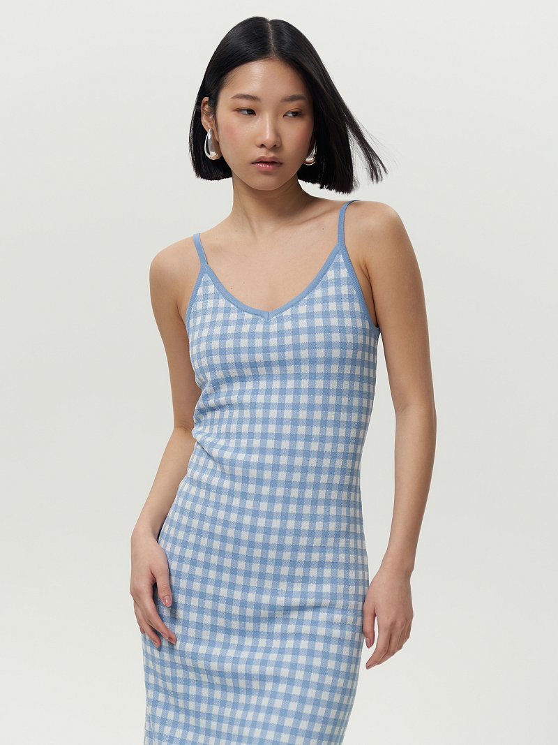 Трикотажное платье в клетку