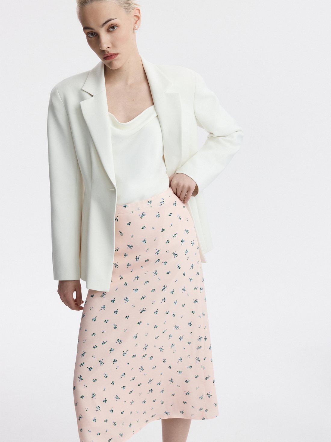 Атласная юбка в цветочек (Р158): фото №1